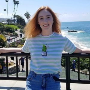 Meet your Posher, Lauren